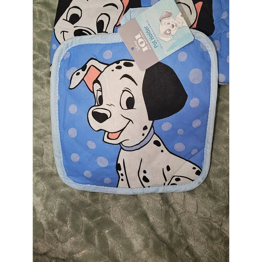 101 Dalmatians Kitchen Pot Holder Hot Pad Oven Mitt Three Piece Set NWT
